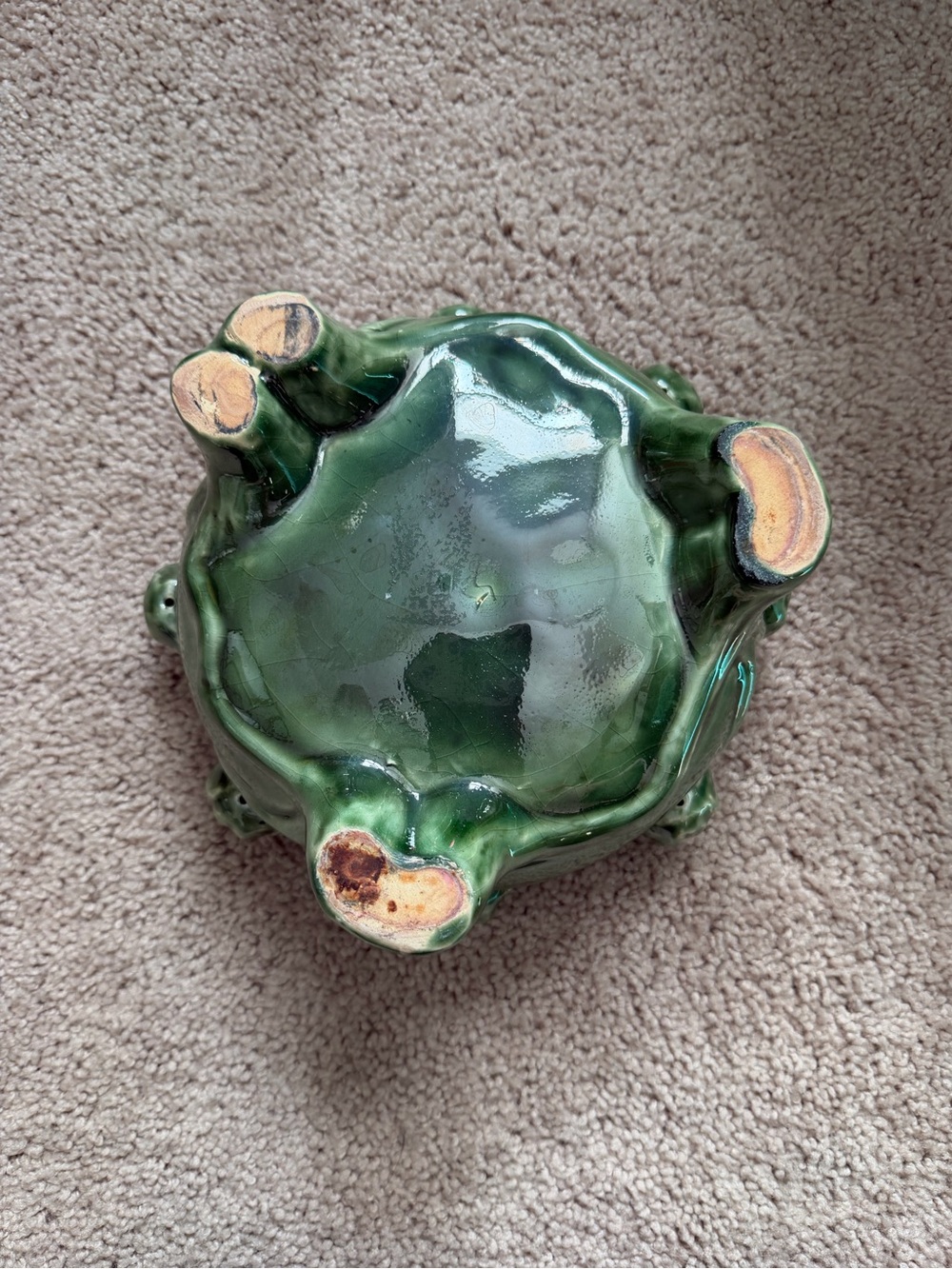Vintage Majolica Frogs on Lily Pad Planter - Picture 8 of 12